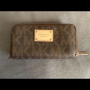Michael Kors wallet